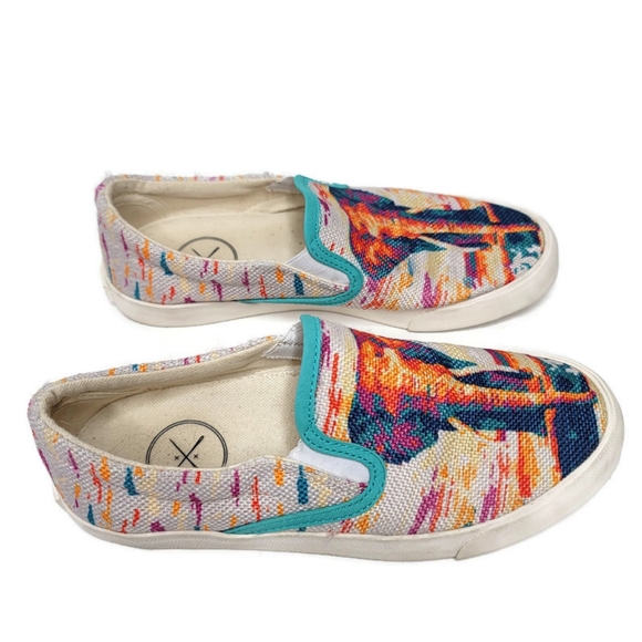 Inkkas Thai elephant colorfull slip on sneakers size 5 youth. - Picture 4 of 8